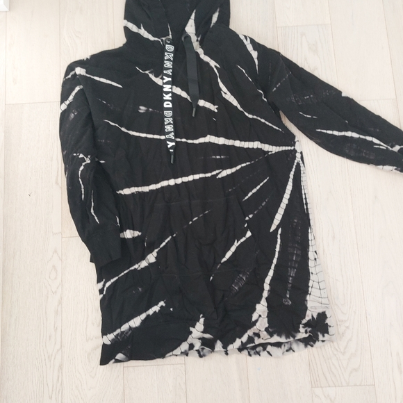 DKNY tunic 35 " length - Picture 3 of 6